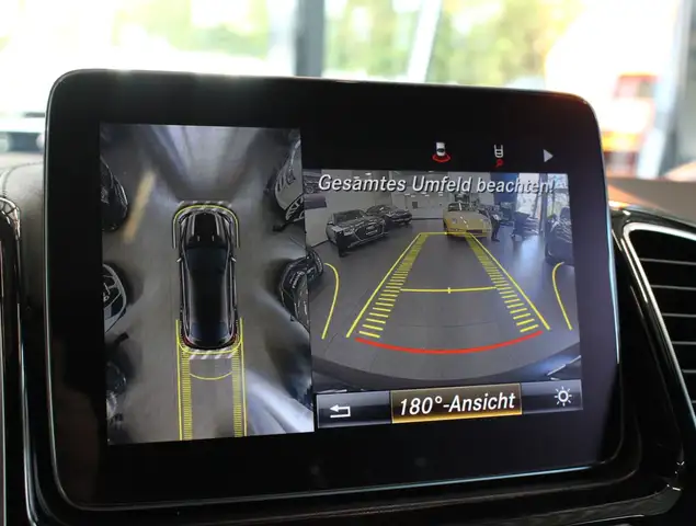 Mercedes-Benz Gle view 23