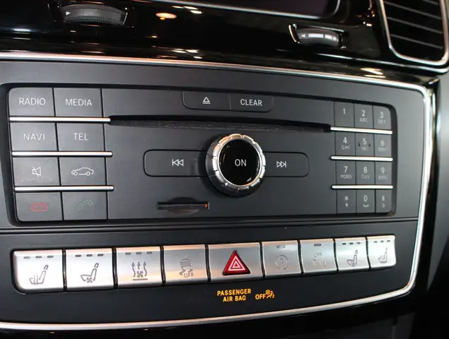 Mercedes-Benz Gle view 21