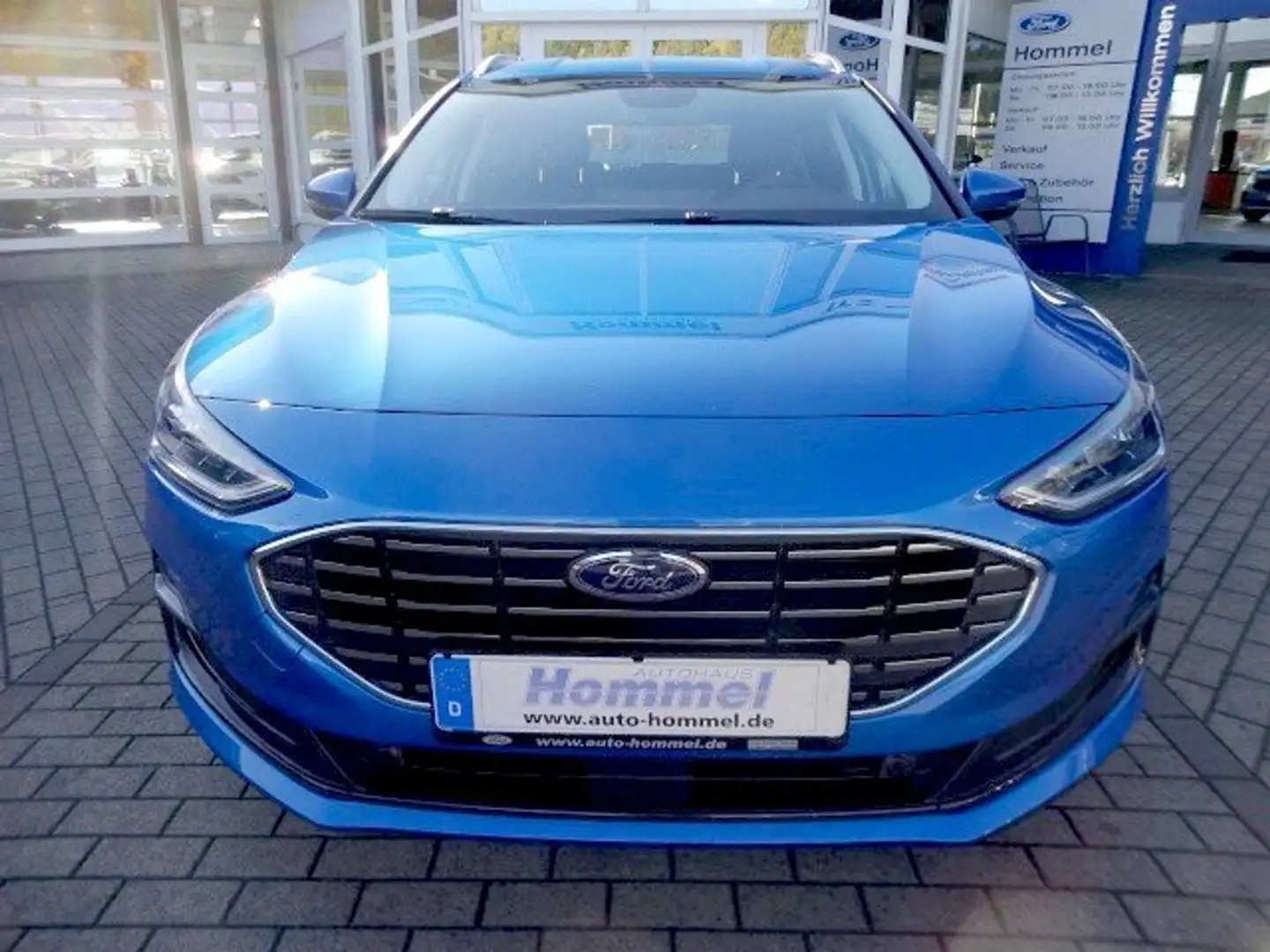 Ford Focus Turnier TITANIUM EDITION LED+NAVI+SYNC4+iACC+WINTE Blau - 2