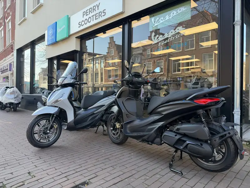 Piaggio Beverly 400 - foto 7