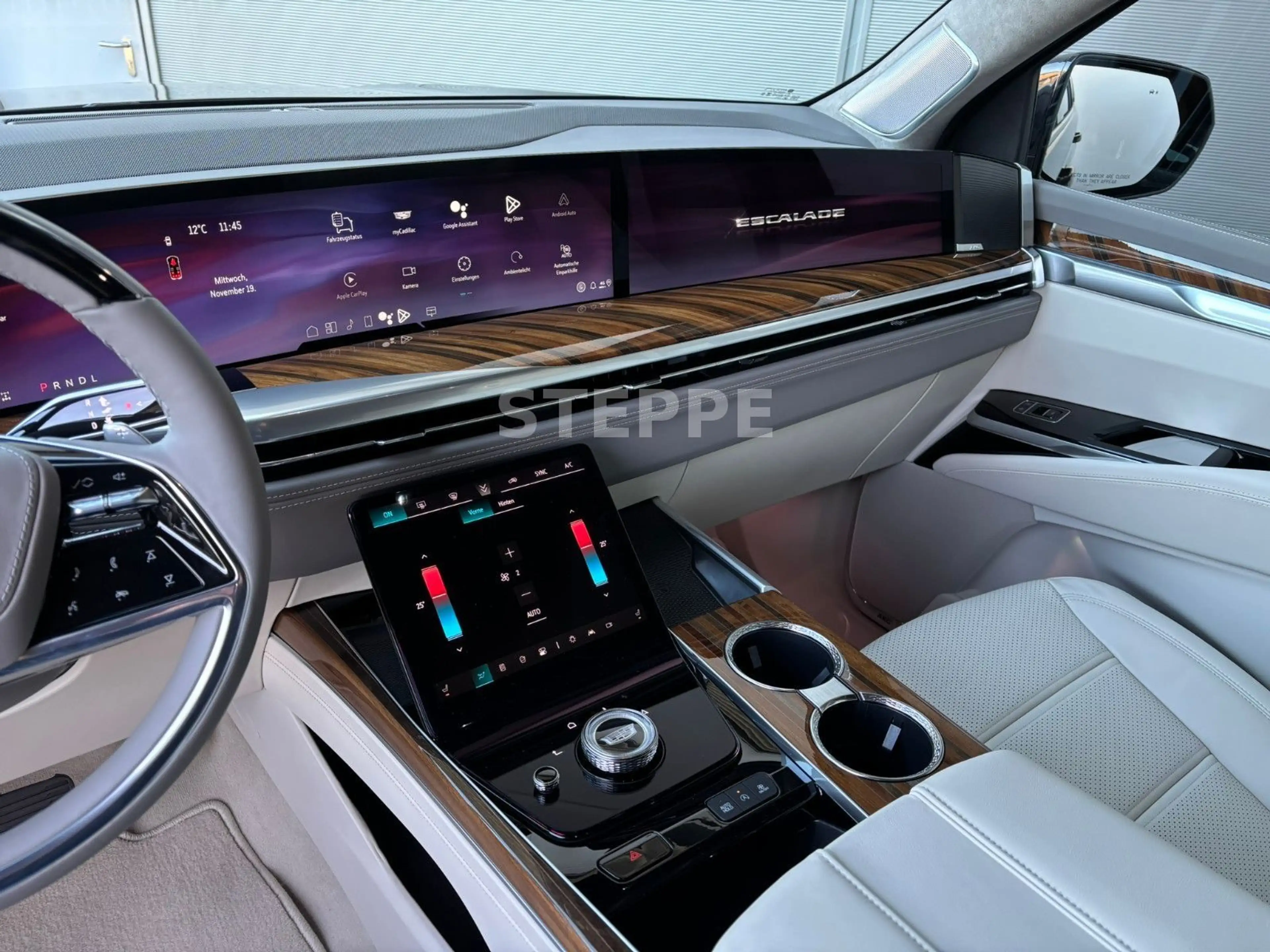 Cadillac Escalade FACELIFT MY26 6.2 V8 Platinum Luxury24" — photo 10