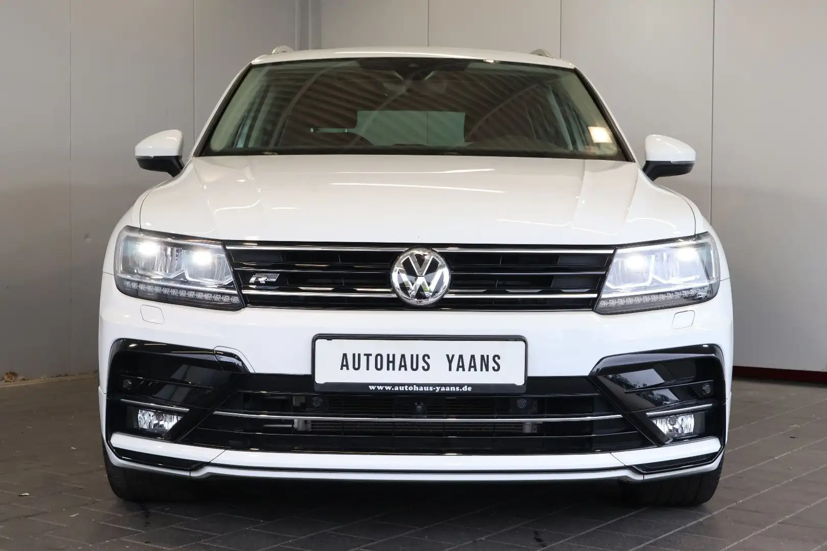 Volkswagen Tiguan 2.0 TDI R-LINE AID+ACC+360°+LED+PANO+19" Blanc - 2