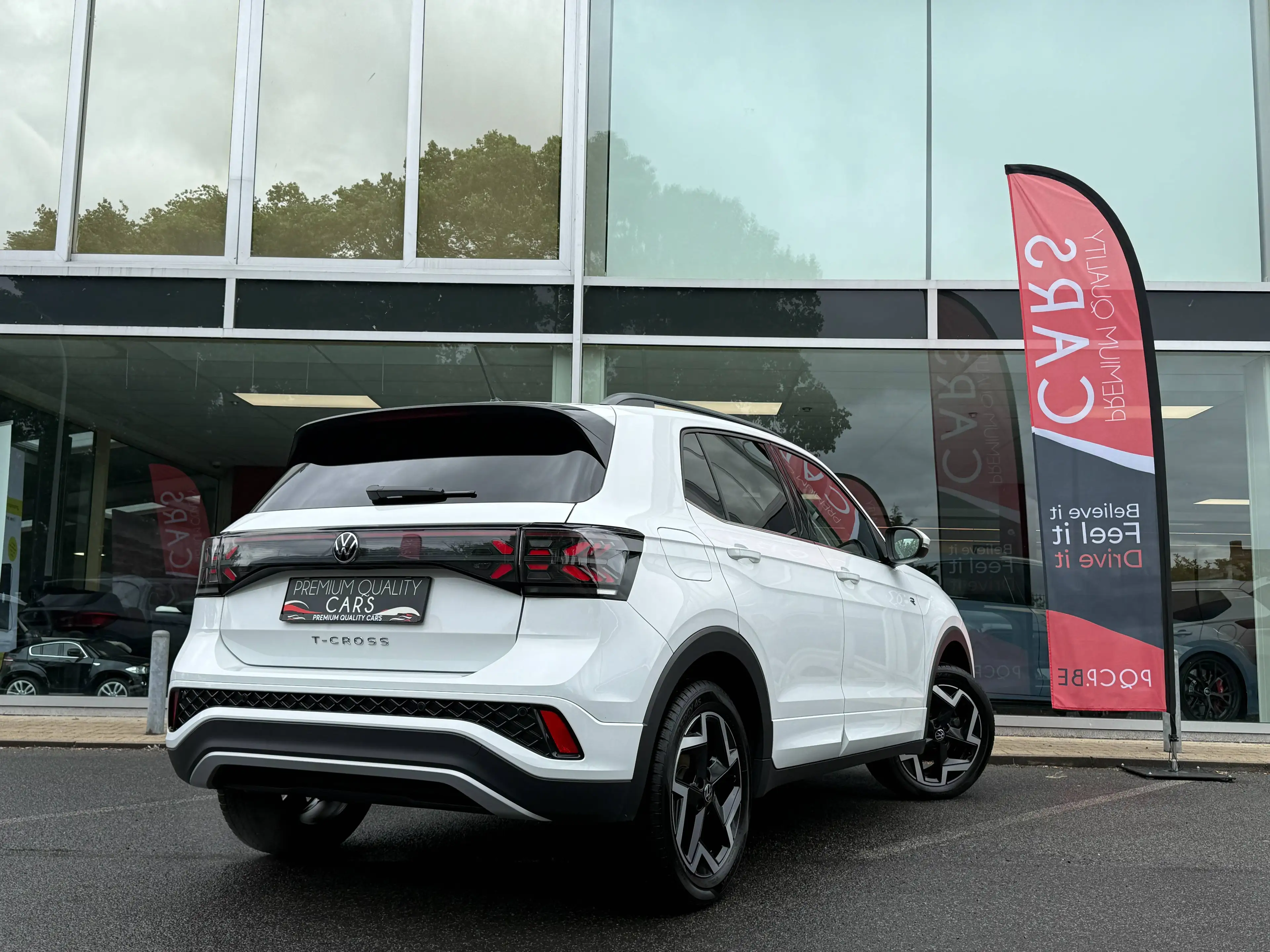 Volkswagen T-Cross R-Line / SFEERVERLICHTING / ZETELVERWARMING / CARPLAY / — photo 10