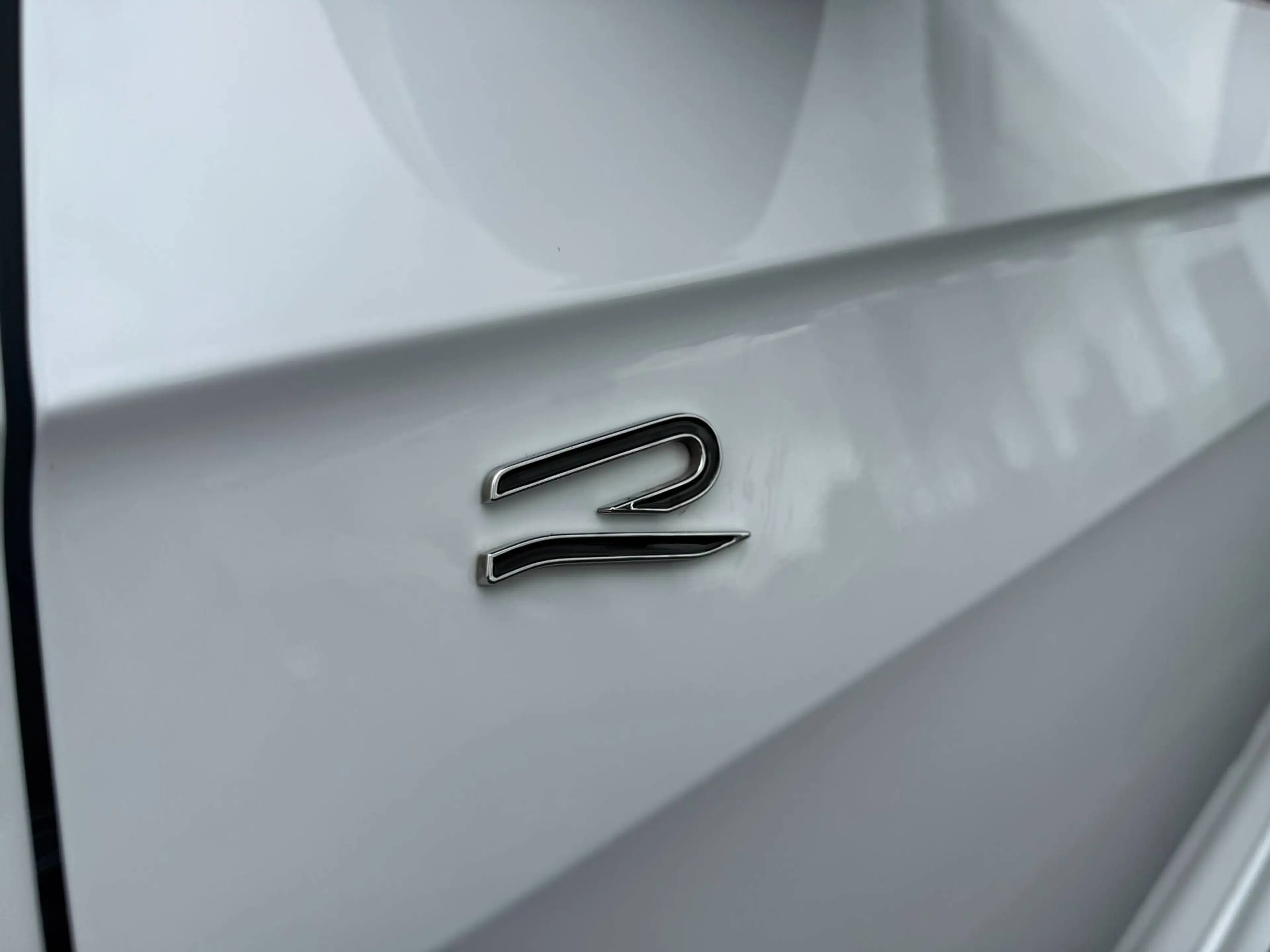 Volkswagen T-Cross R-Line / SFEERVERLICHTING / ZETELVERWARMING / CARPLAY / — photo 3