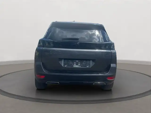Peugeot 5008 view 4