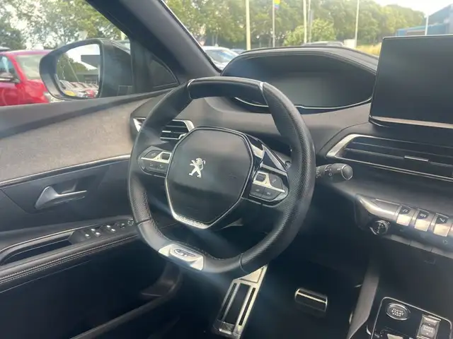 Peugeot 5008 view 14
