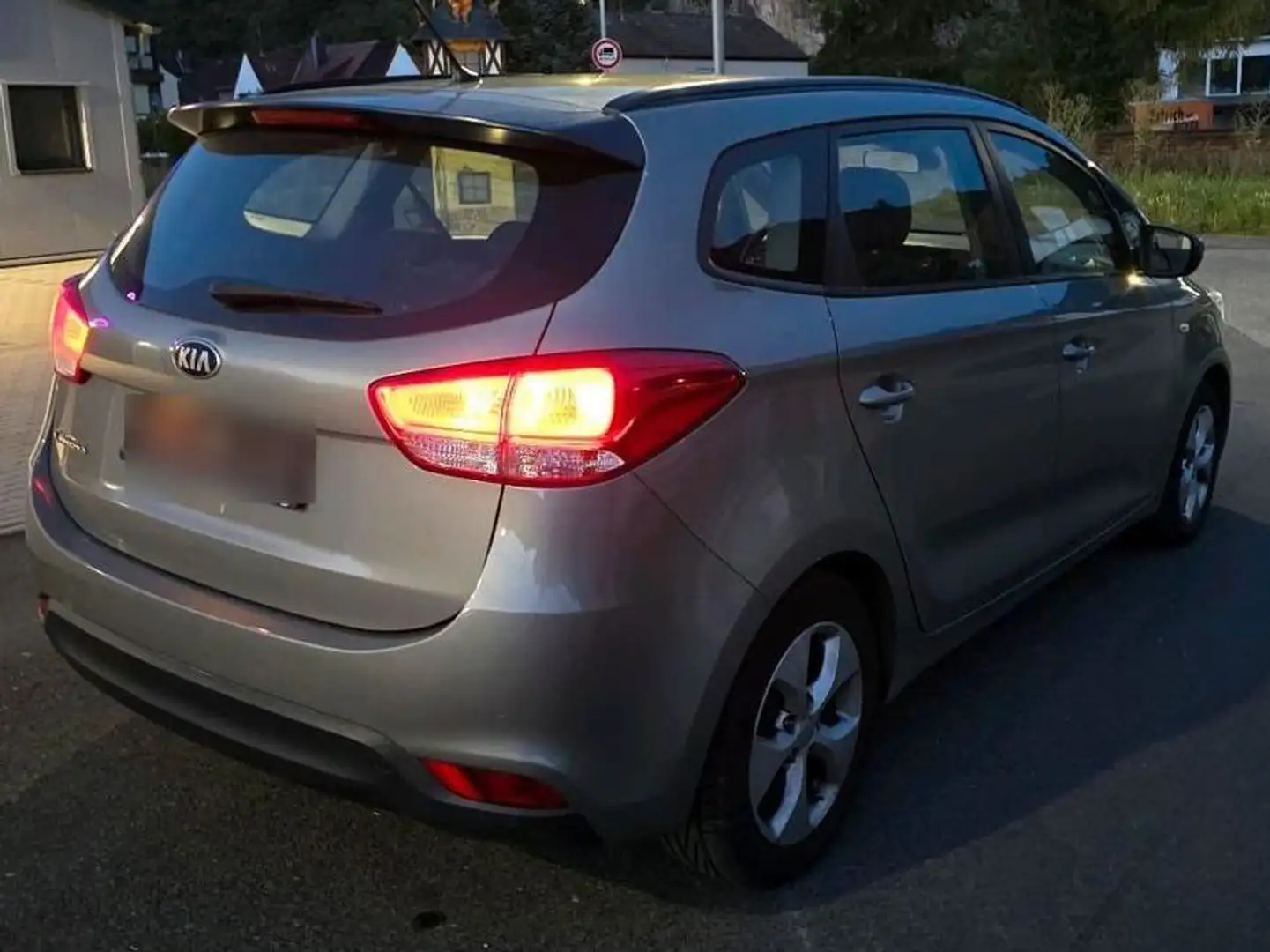 Kia Carens Carens 2.0 CVVT LX Gris - 1
