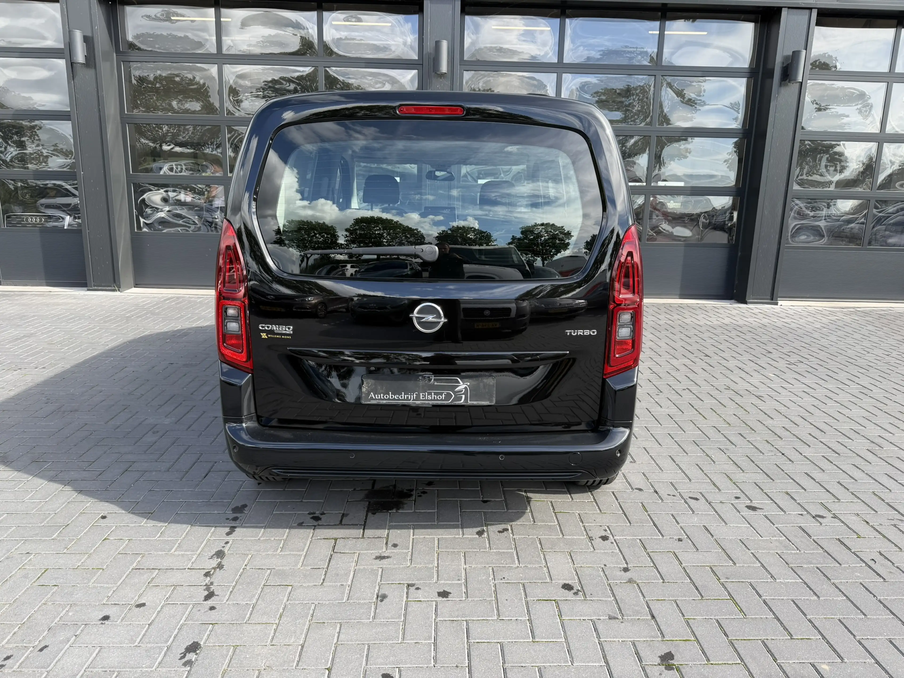 Opel Combo Tour 1.2 Turbo automaat / 360 Camera — photo 15