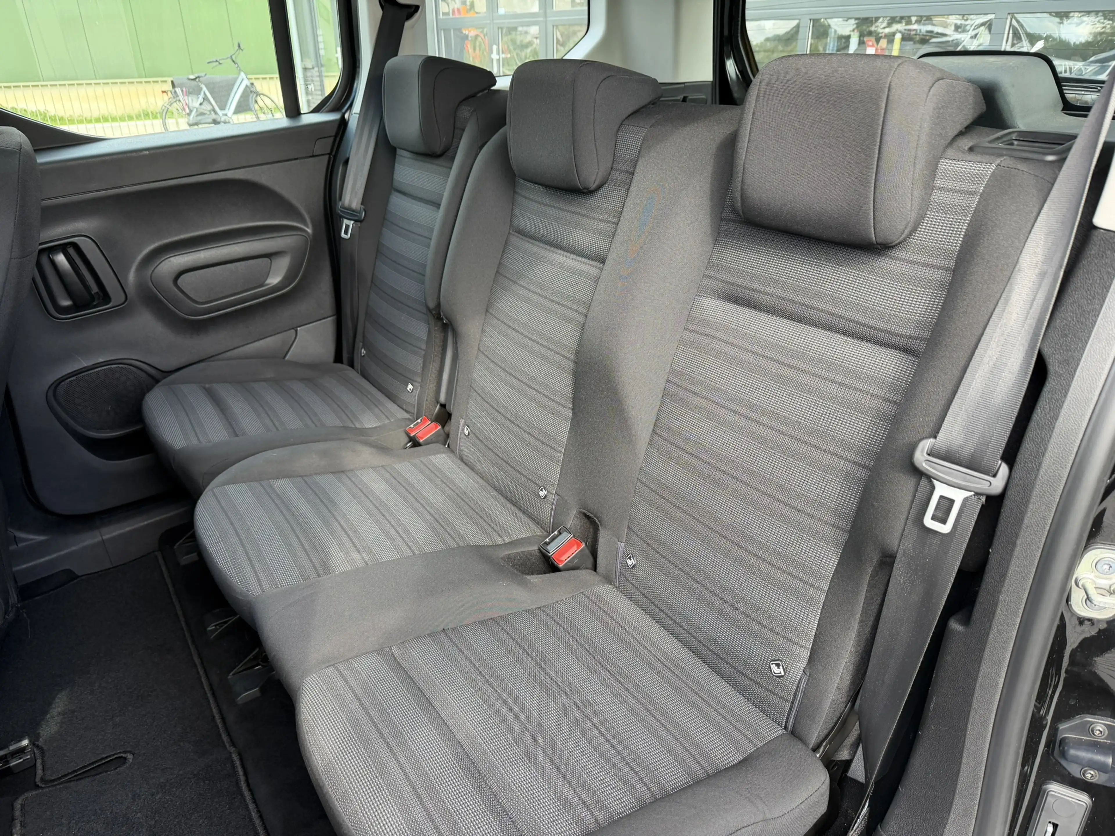 Opel Combo Tour 1.2 Turbo automaat / 360 Camera — photo 10