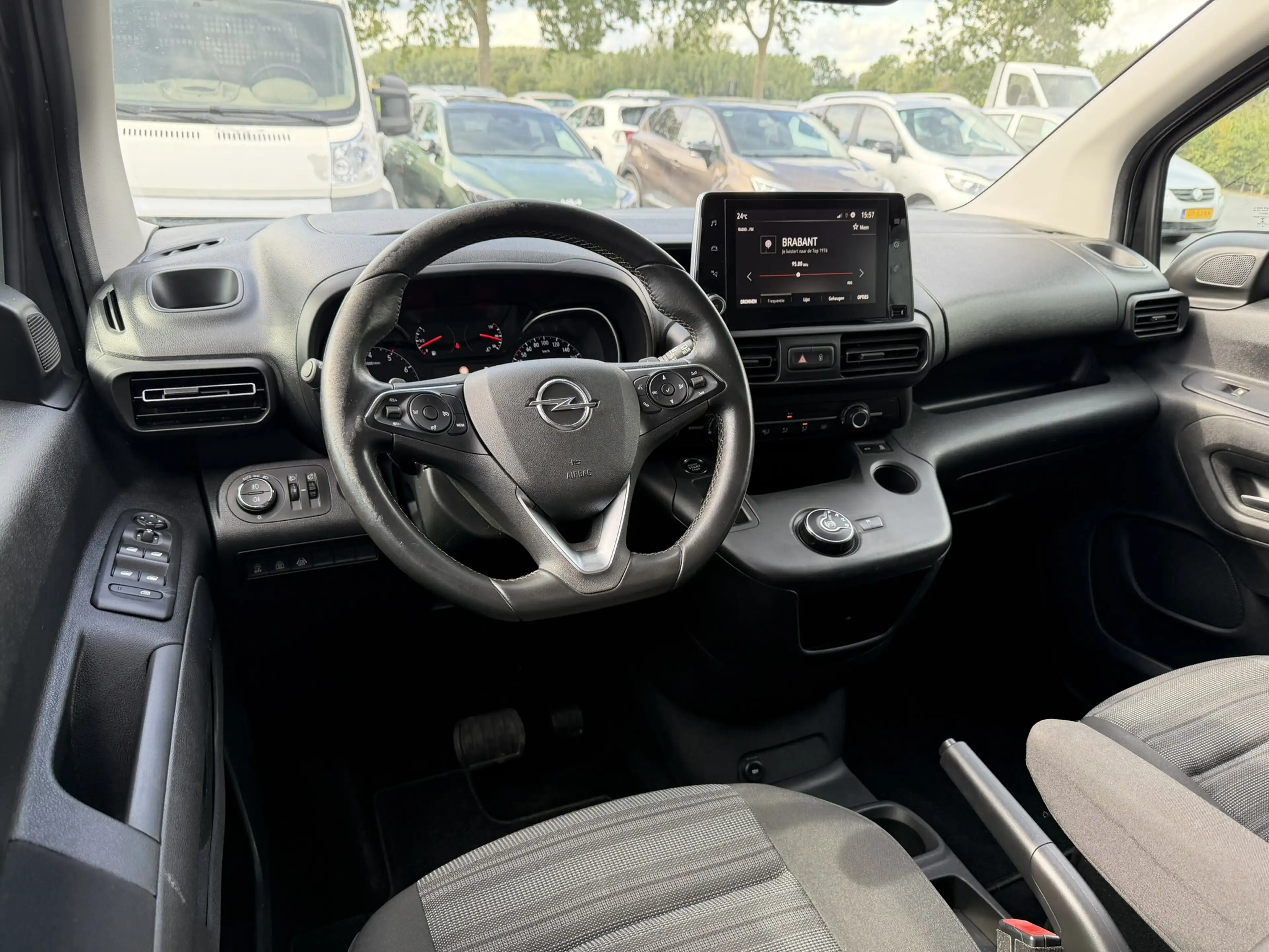 Opel Combo Tour 1.2 Turbo automaat / 360 Camera — photo 3