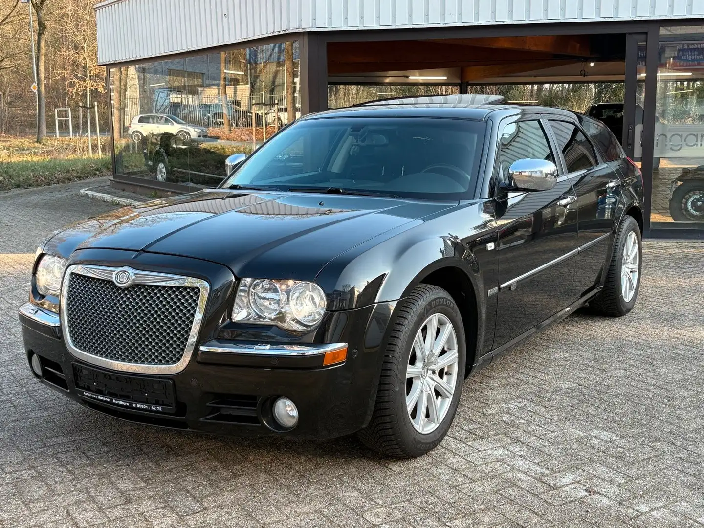 Chrysler 300C Touring 3.0CRD*XENON*LEDER*AHK*SCHIEBEDACH* Negro - 2