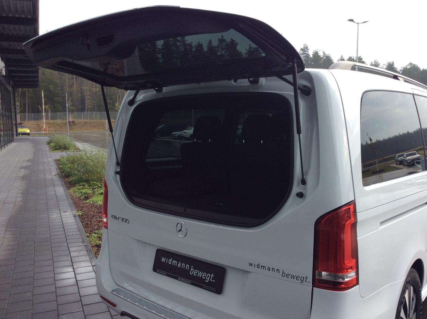 Mercedes-Benz EQV 300