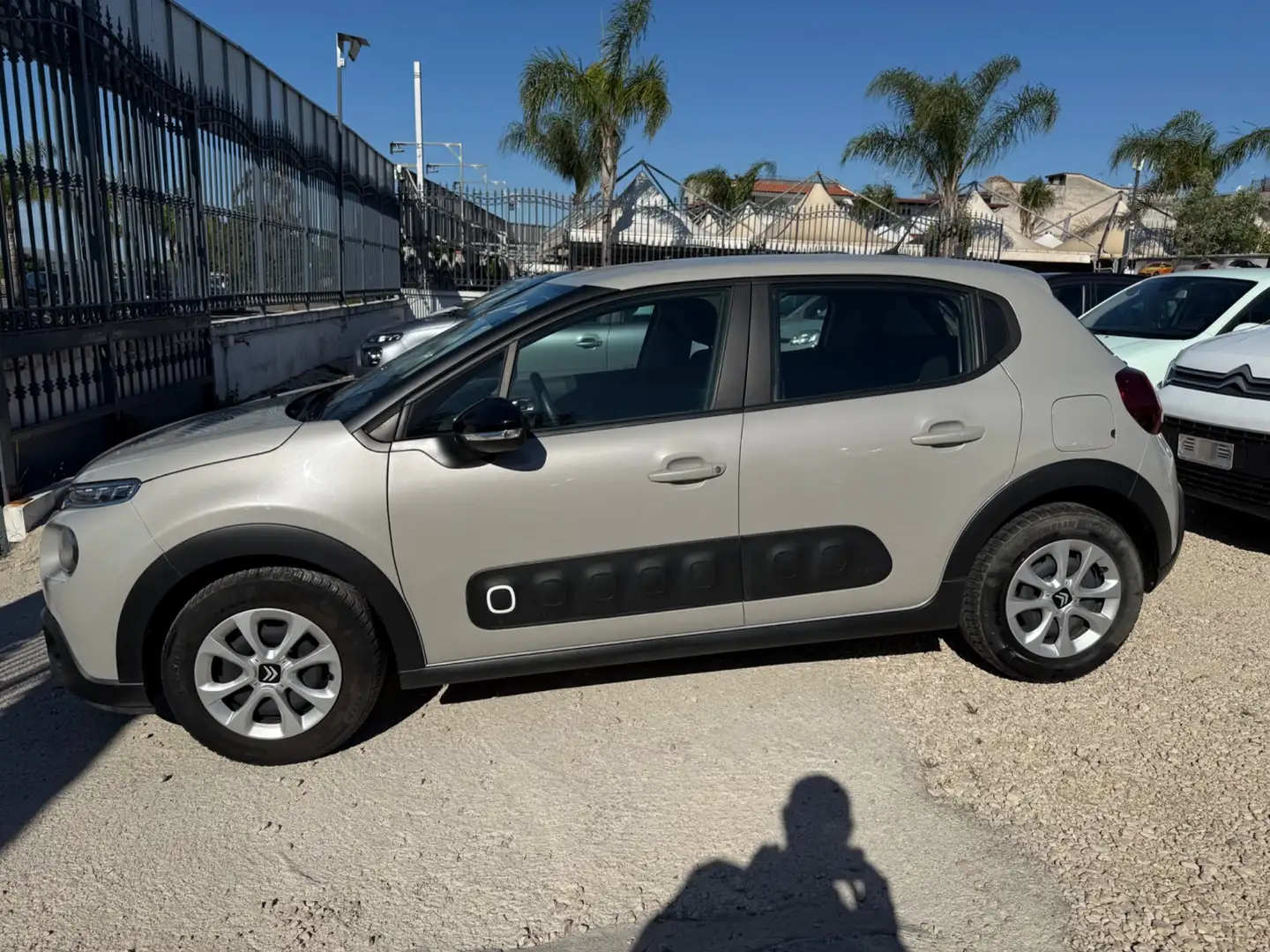 Citroen C3 PureTech 82 S&S Shine Gris - 2