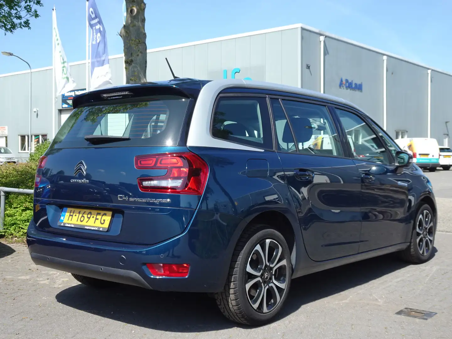 Citroen Grand C4 SpaceTourer 1.2 131PK Business 7-Pers Blauw - 2