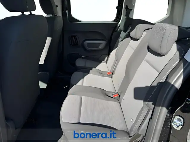 Toyota Proace view 14