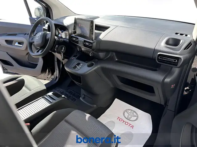 Toyota Proace view 8