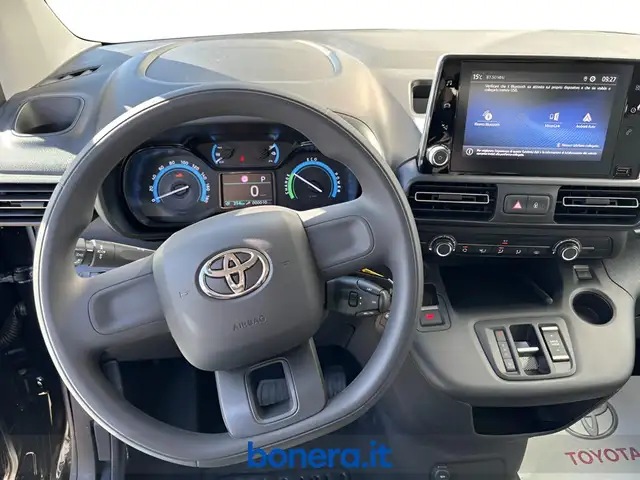 Toyota Proace view 10