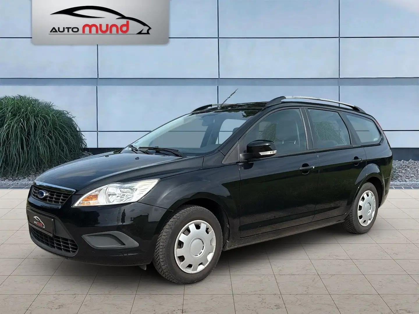 Ford Focus Turnier 1.6 TDCI *AHK*Allwetter*PDC* KA Schwarz - 1