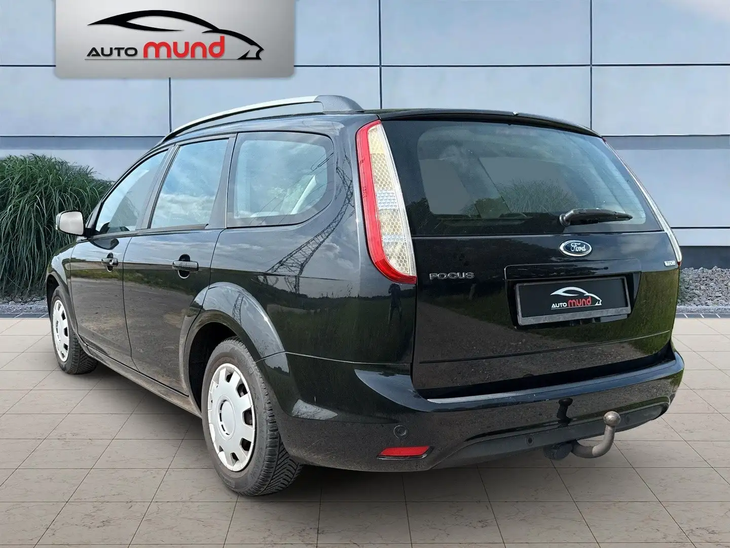 Ford Focus Turnier 1.6 TDCI *AHK*Allwetter*PDC* KA Schwarz - 2