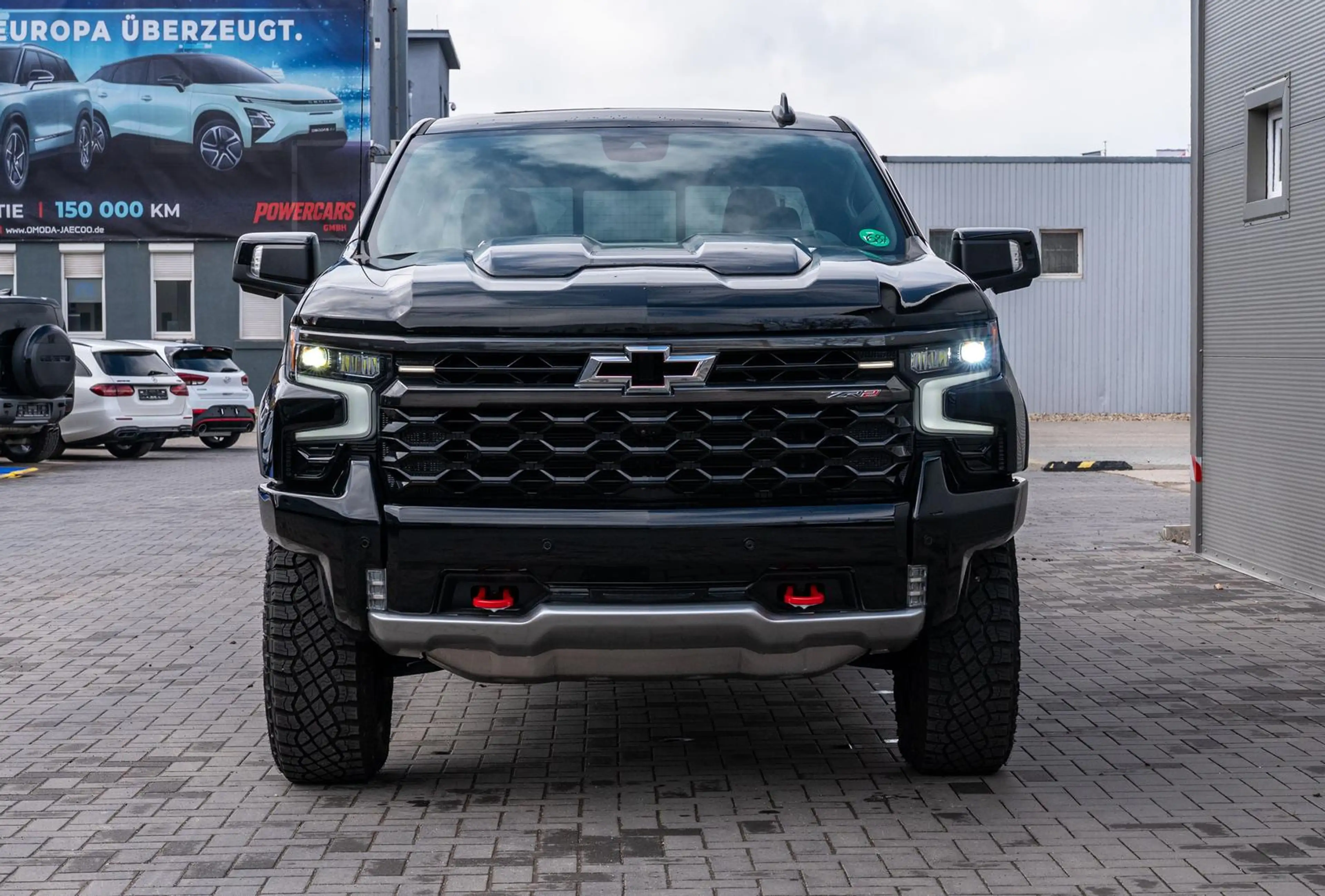 Chevrolet Silverado 1500 ZR2 6,2l,Head-Up,ACC,360° — photo 3