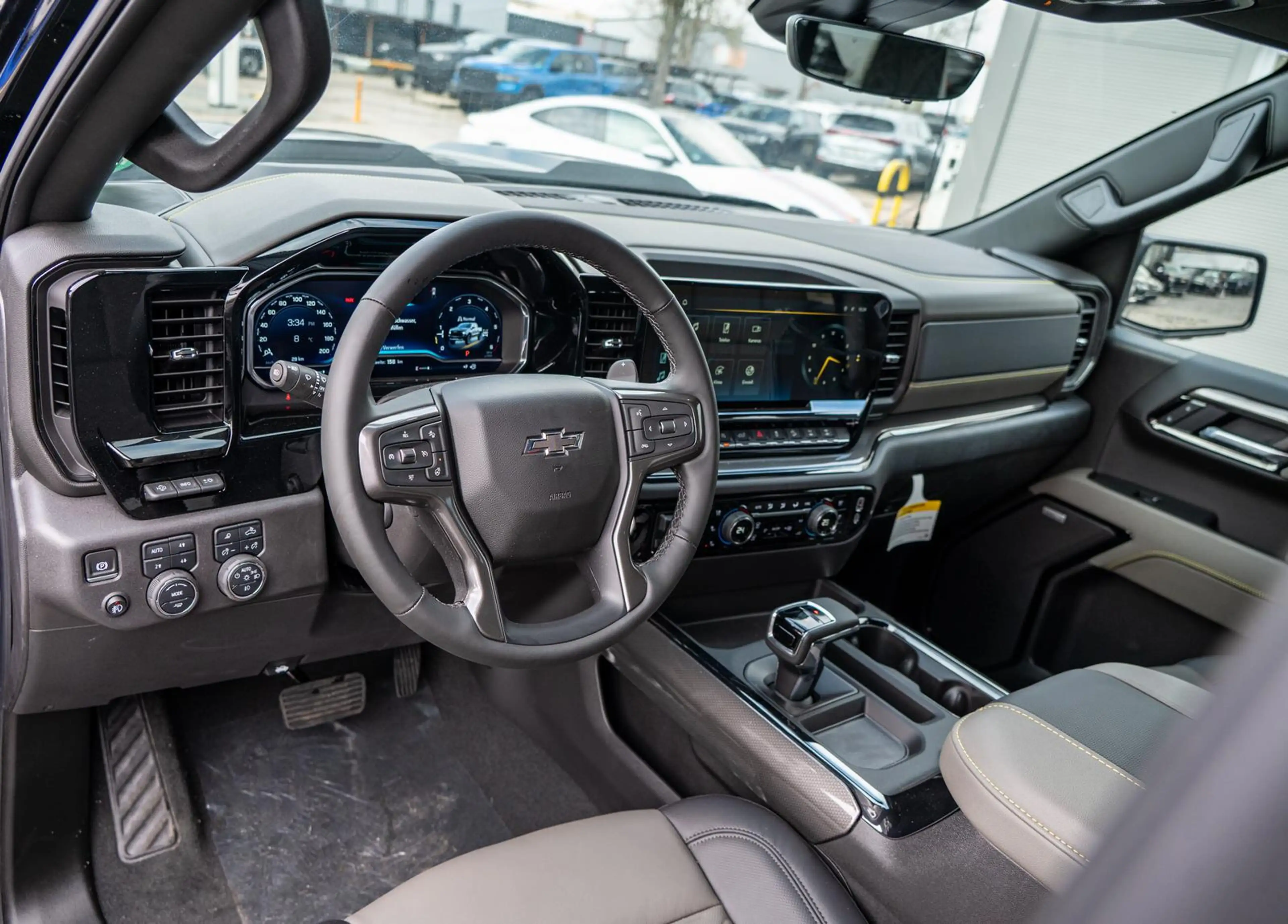 Chevrolet Silverado 1500 ZR2 6,2l,Head-Up,ACC,360° — photo 12