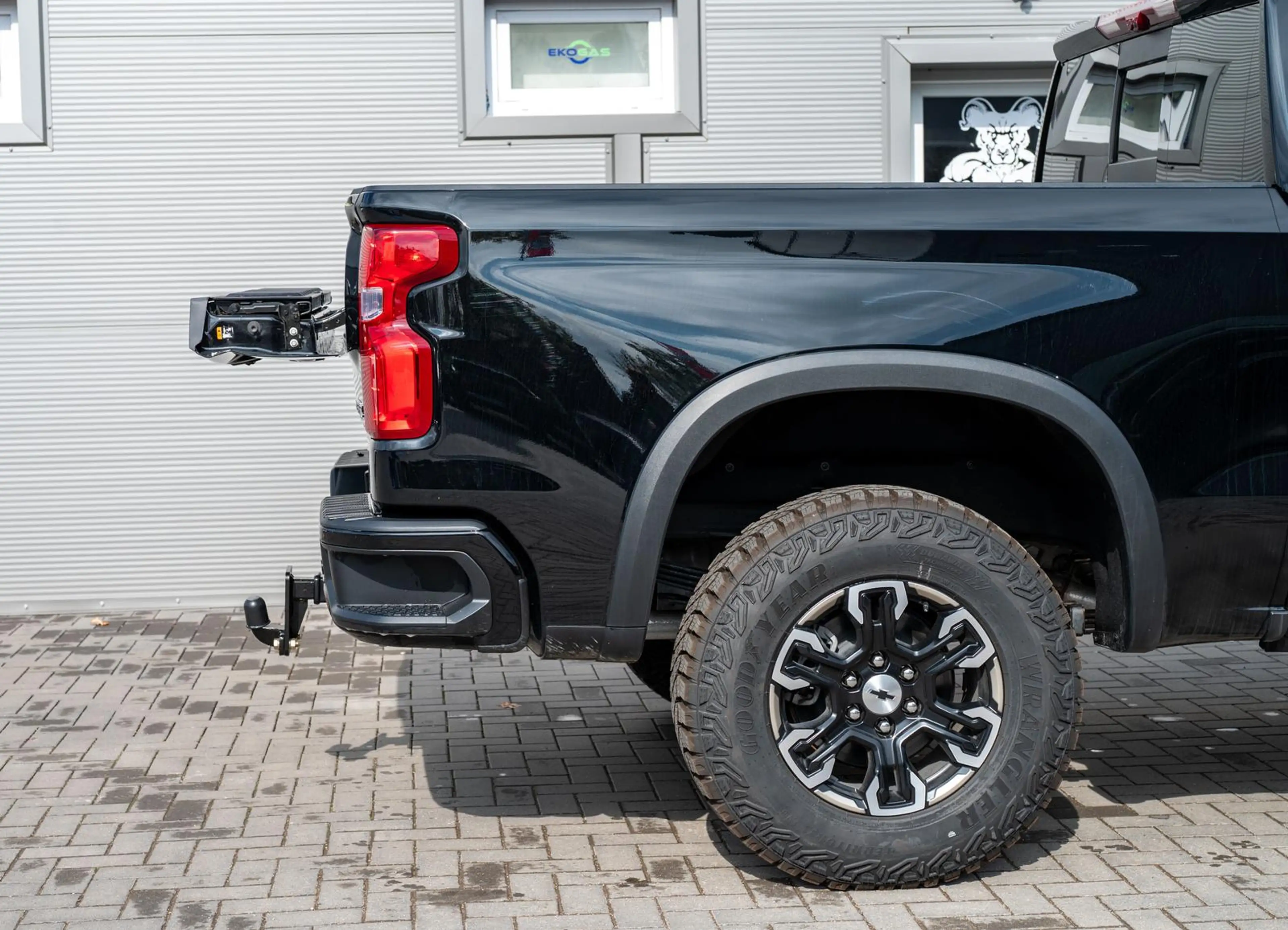 Chevrolet Silverado 1500 ZR2 6,2l,Head-Up,ACC,360° — photo 10