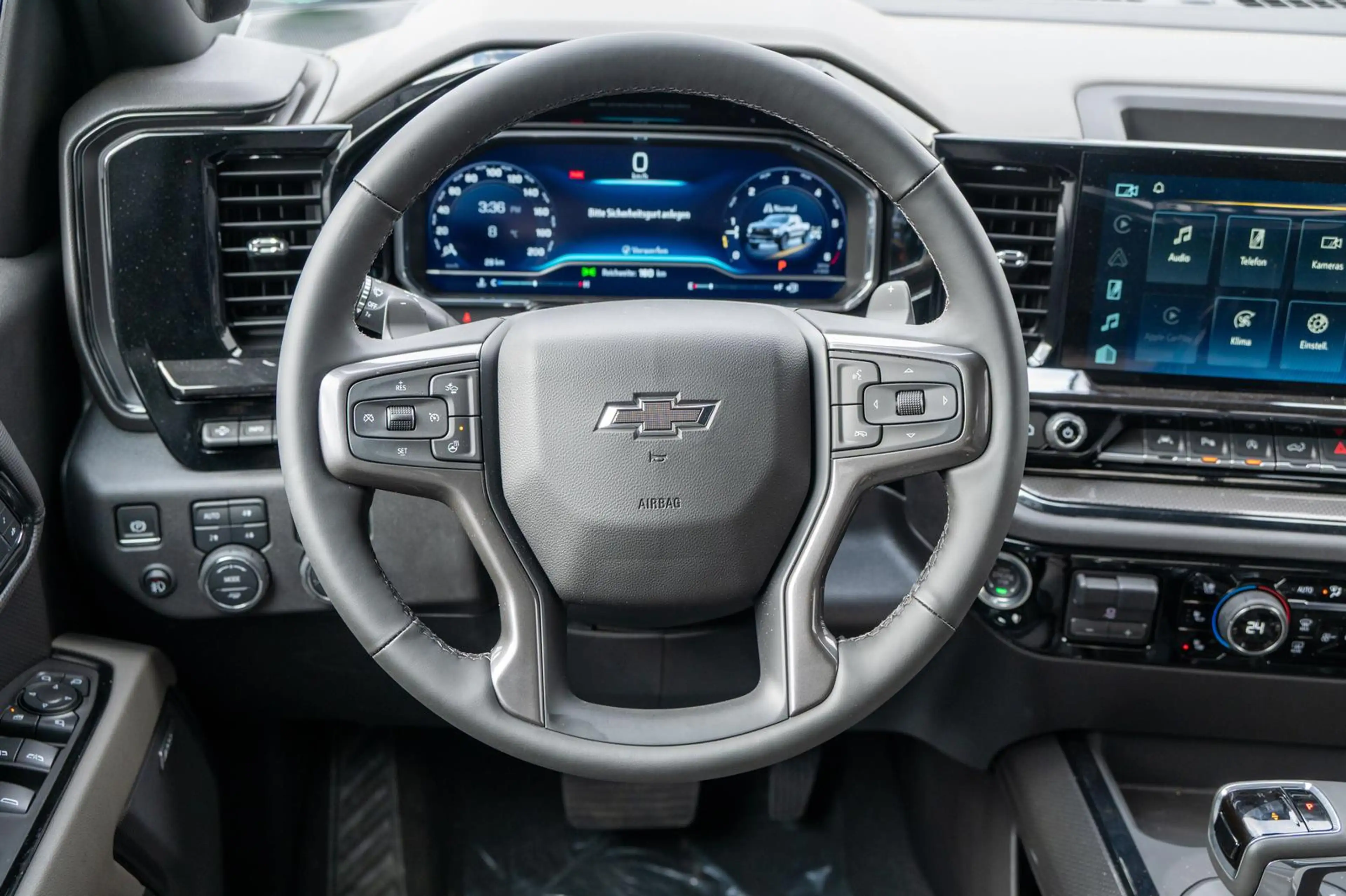Chevrolet Silverado 1500 ZR2 6,2l,Head-Up,ACC,360° — photo 14