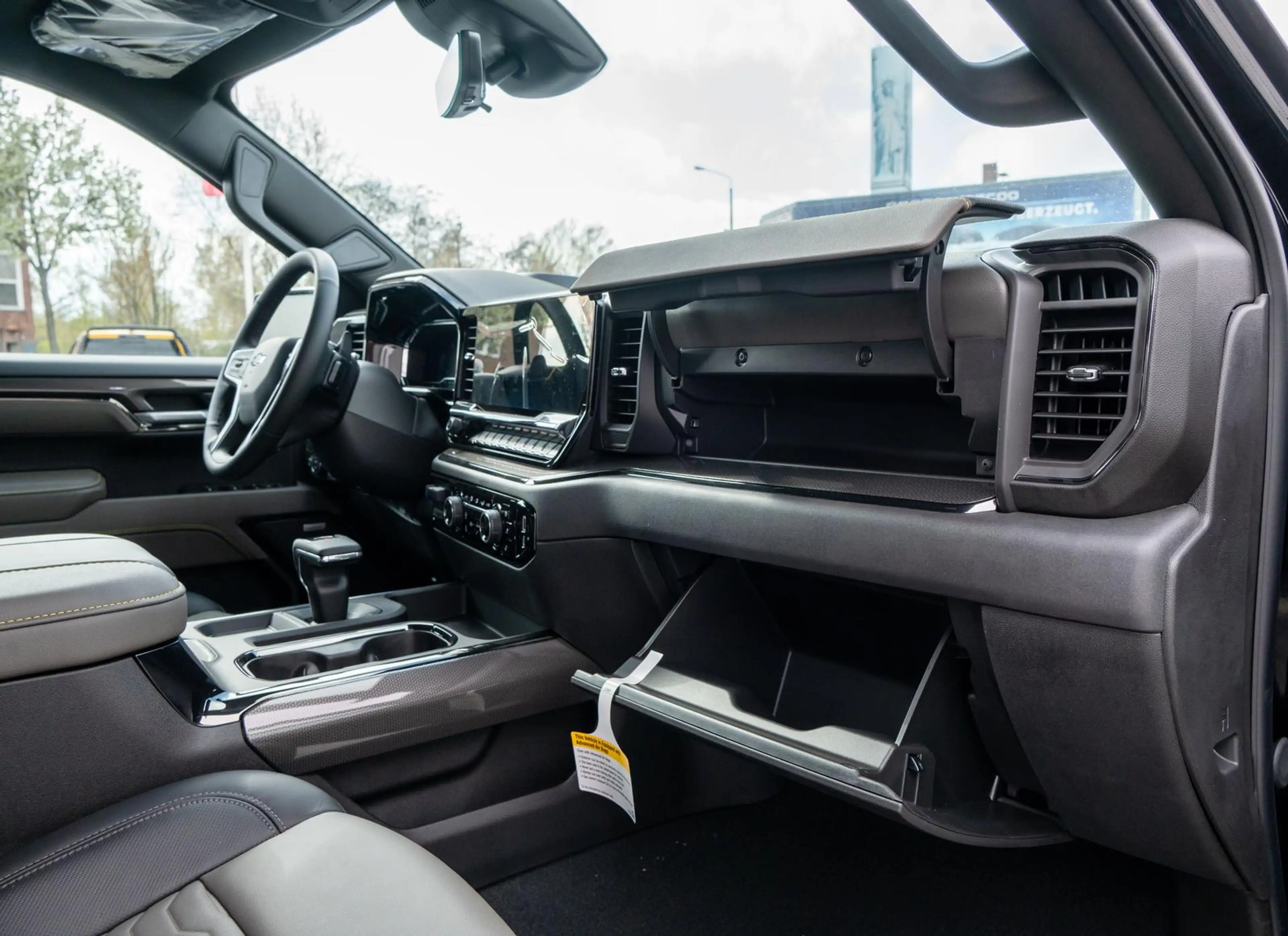 Chevrolet Silverado 1500 ZR2 6,2l,Head-Up,ACC,360° — photo 13