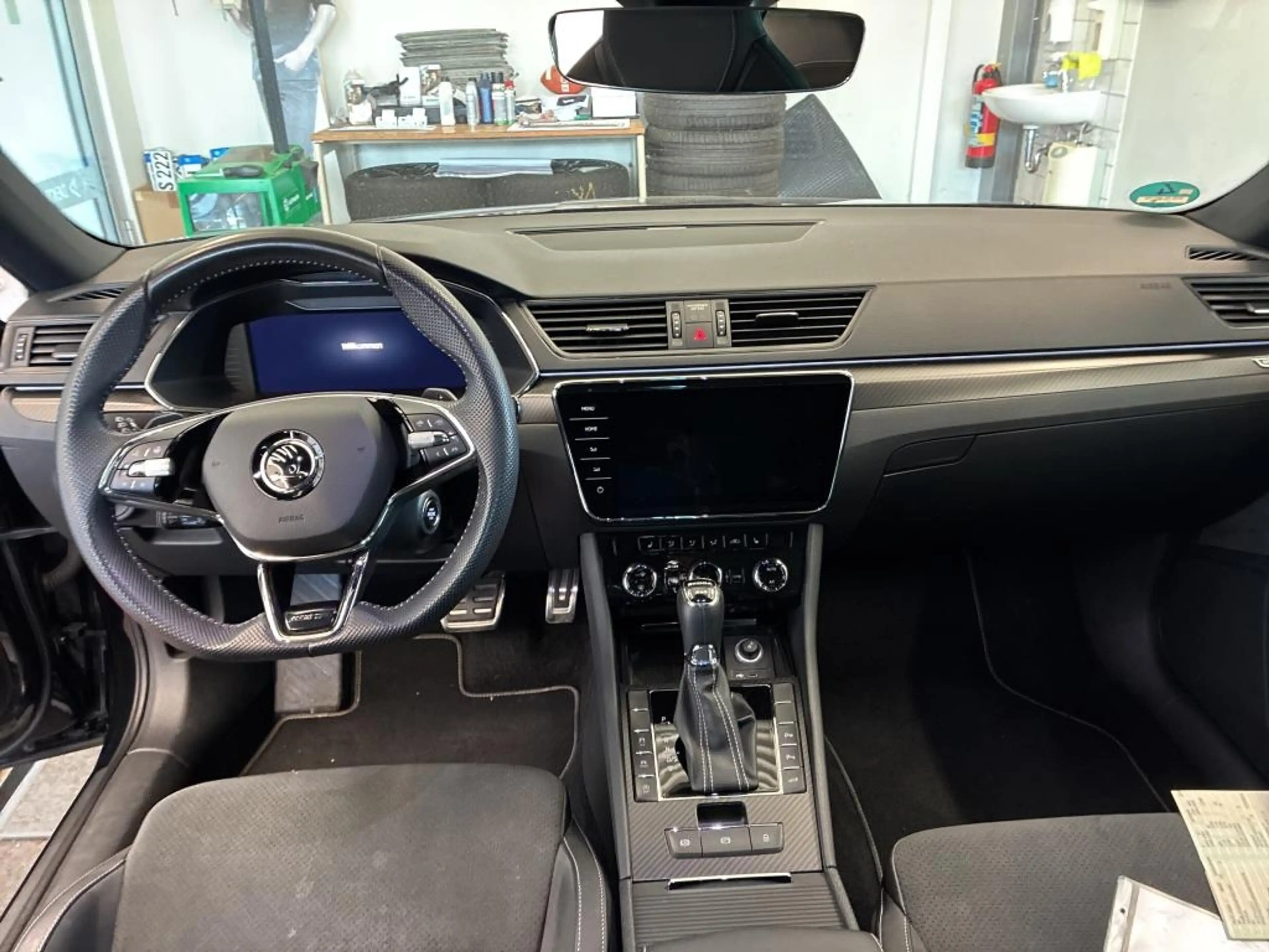 Skoda Superb Combi 2.0 TDI DSG 4x4 SPORTLINE +AHK +MATRIX +ACC — photo 9