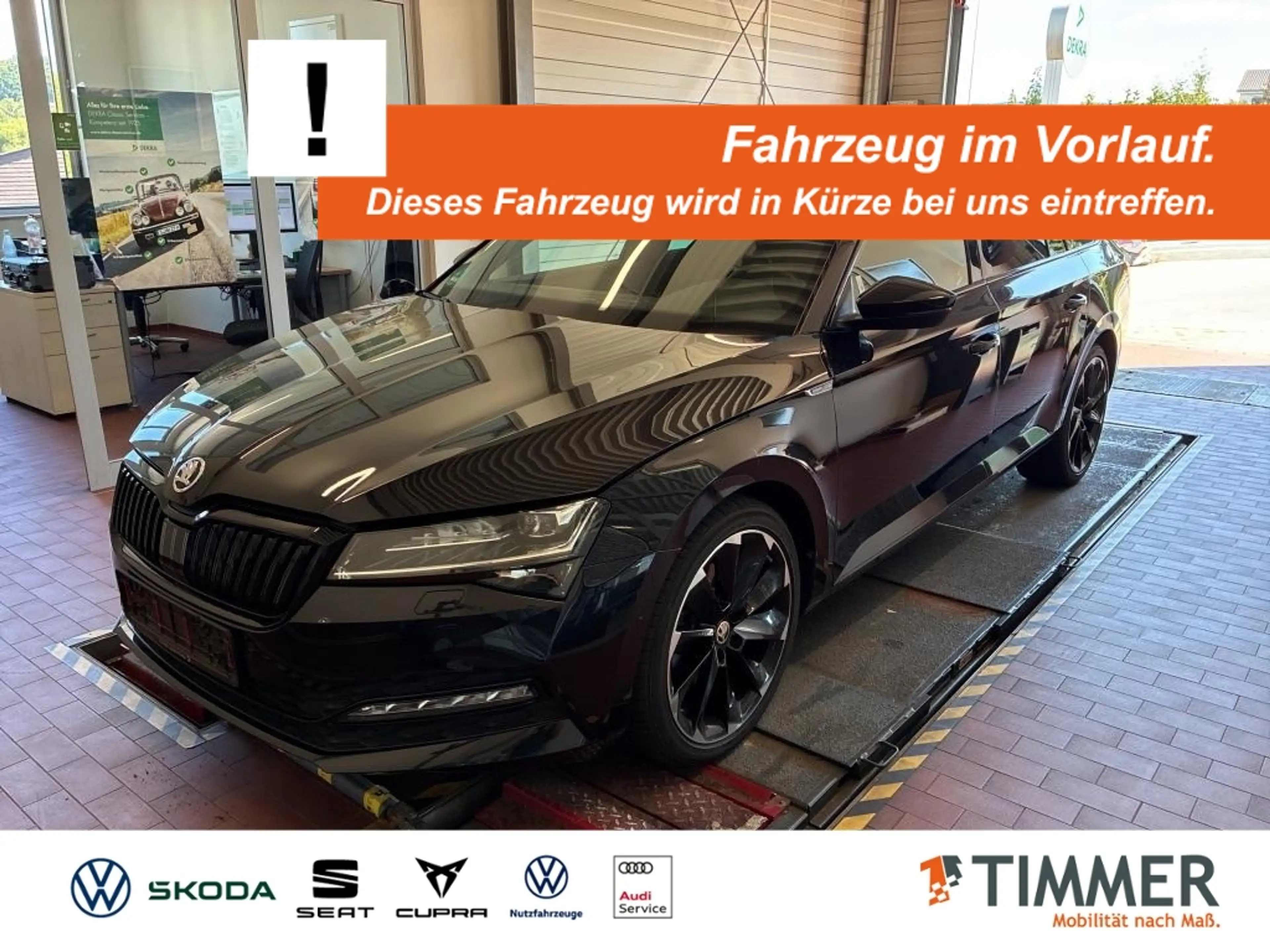 Skoda Superb Combi 2.0 TDI DSG 4x4 SPORTLINE +AHK +MATRIX +ACC
