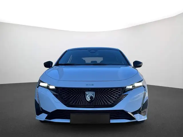Peugeot 308 view 3