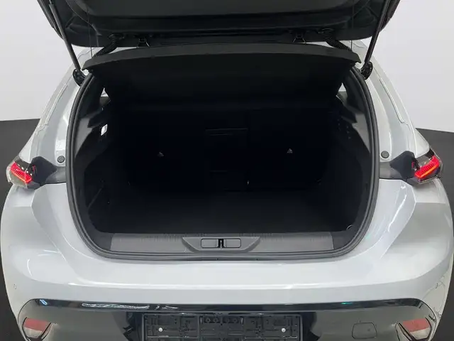Peugeot 308 view 9
