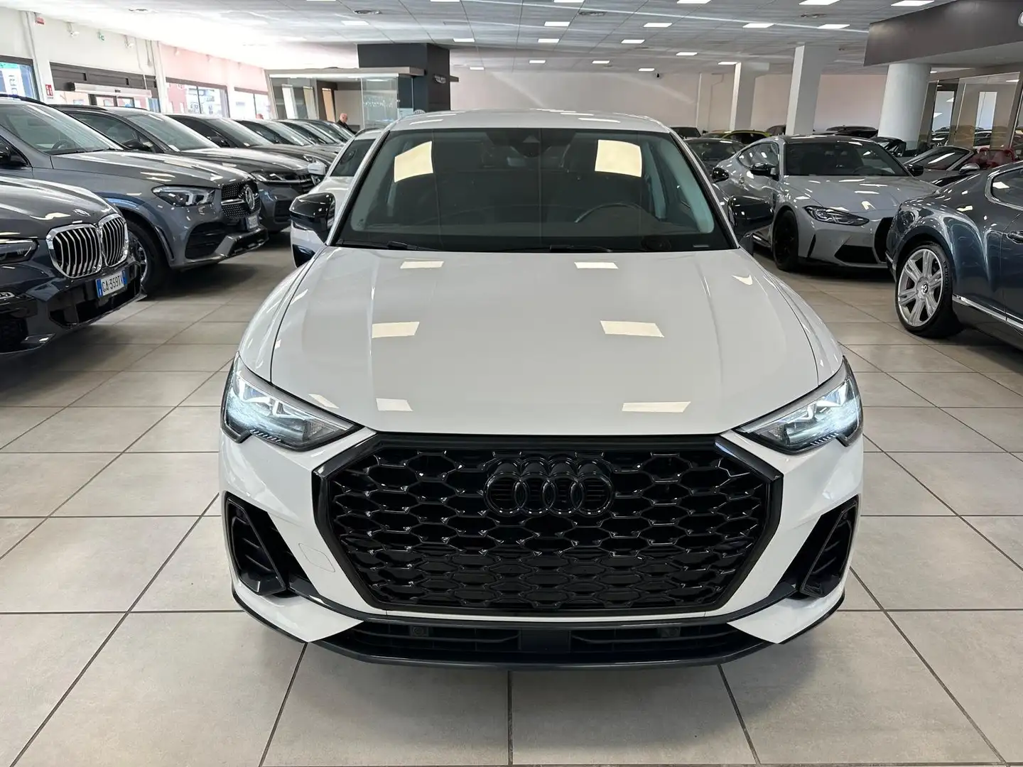 Audi Q3 Sportback 35 1.5 tfsi S line edition Blanc - 2