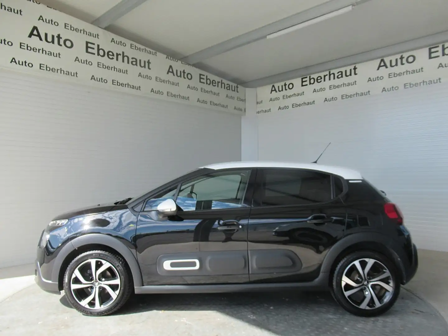 Citroen C3 BlueHDi 100 Shine *LED *Tempomat *R-Kamera *Sit... Schwarz - 2