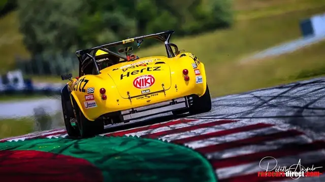 AC Cobra 427 Gruppe 4 GT 220 Rennwagen Ansicht 3