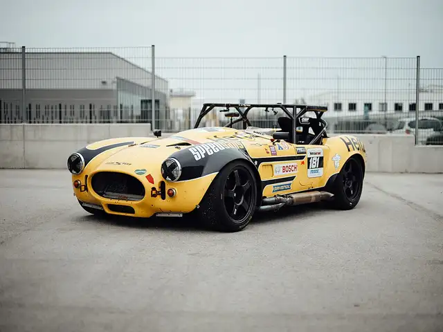 AC Cobra 427 Gruppe 4 GT 220 Rennwagen Ansicht 6