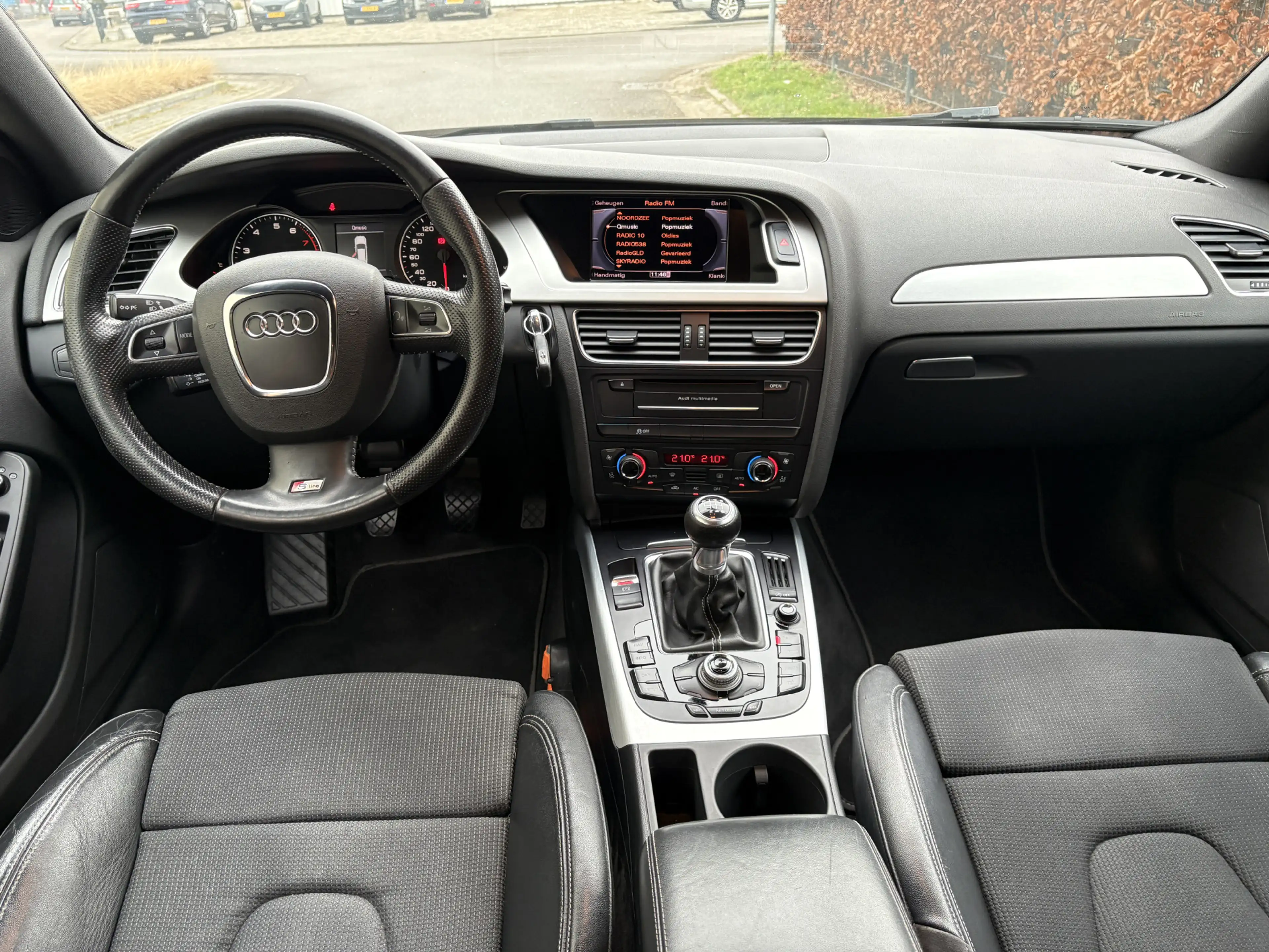 Audi A4 Avant 2.0 TFSI Pro Line S / NAVI / CRUISE / S-LINE — photo 3