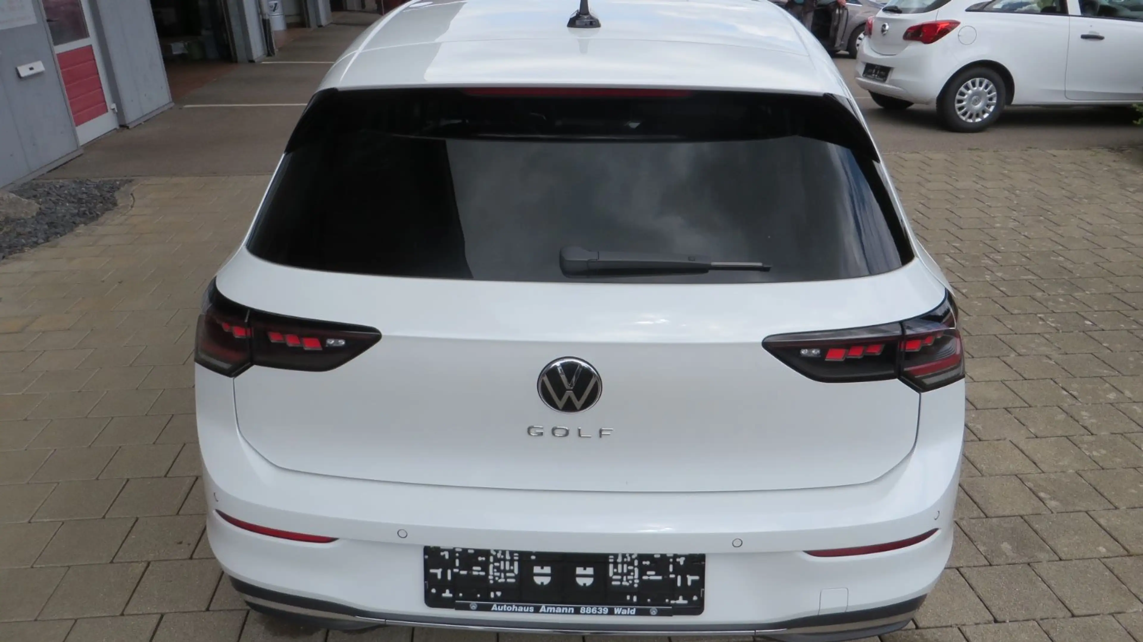 Volkswagen Golf VIII 1.5  Goal AHK Kamera perlmutt Matrix — photo 12