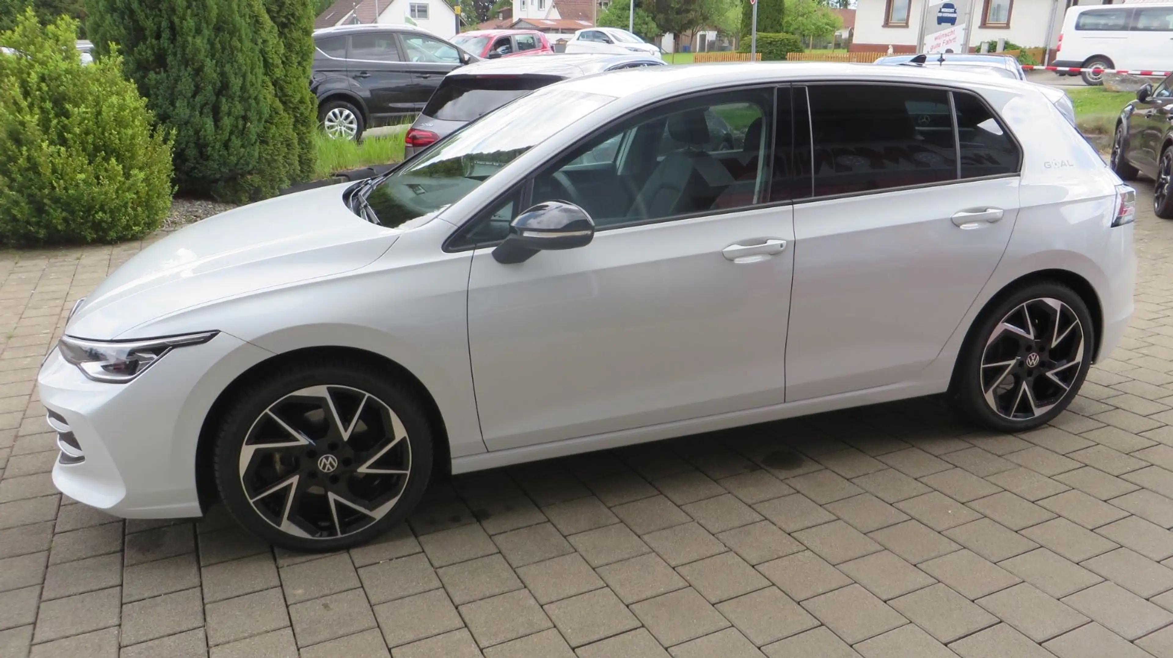 Volkswagen Golf VIII 1.5  Goal AHK Kamera perlmutt Matrix — photo 8