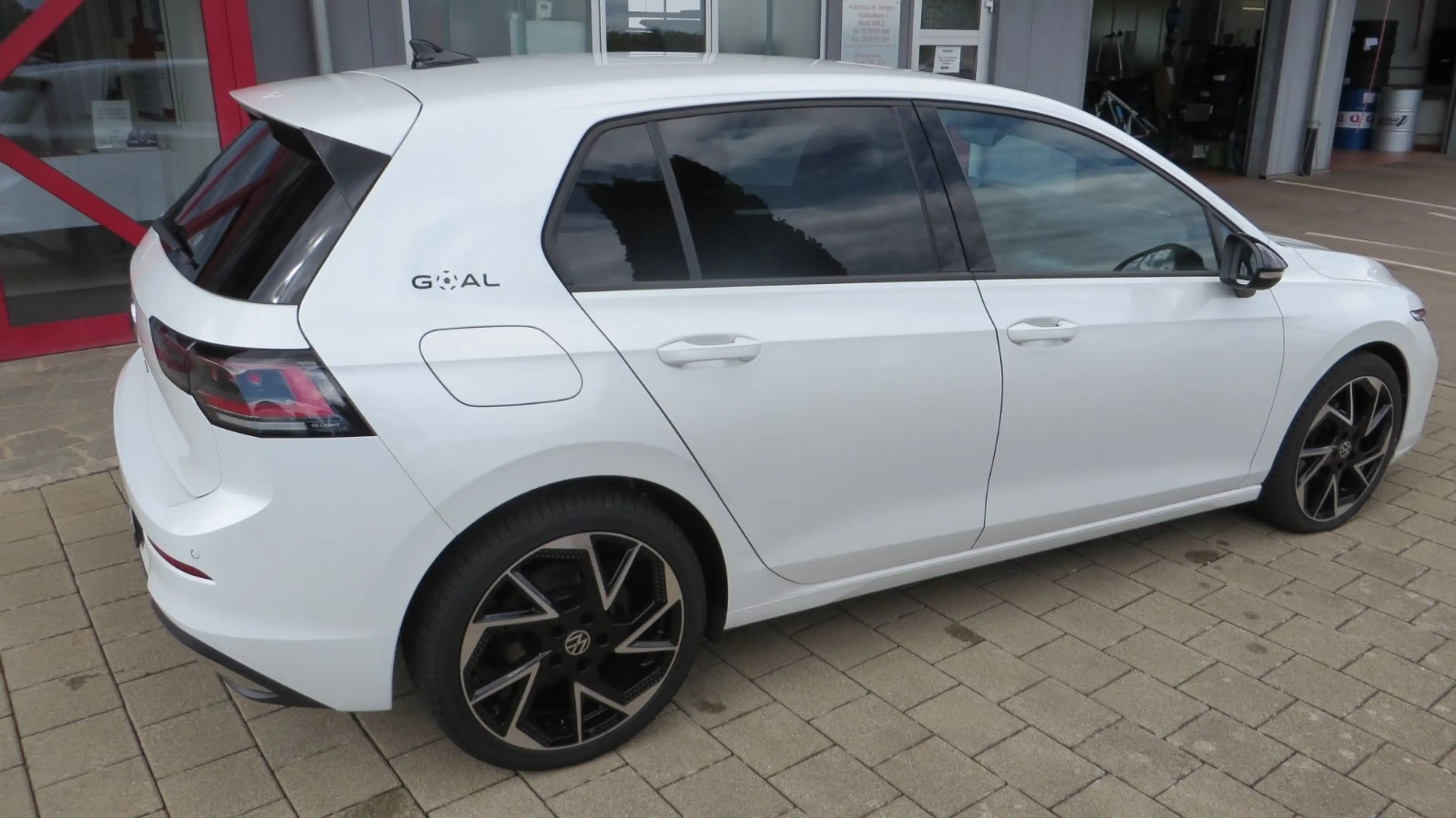 Volkswagen Golf VIII 1.5  Goal AHK Kamera perlmutt Matrix — photo 14