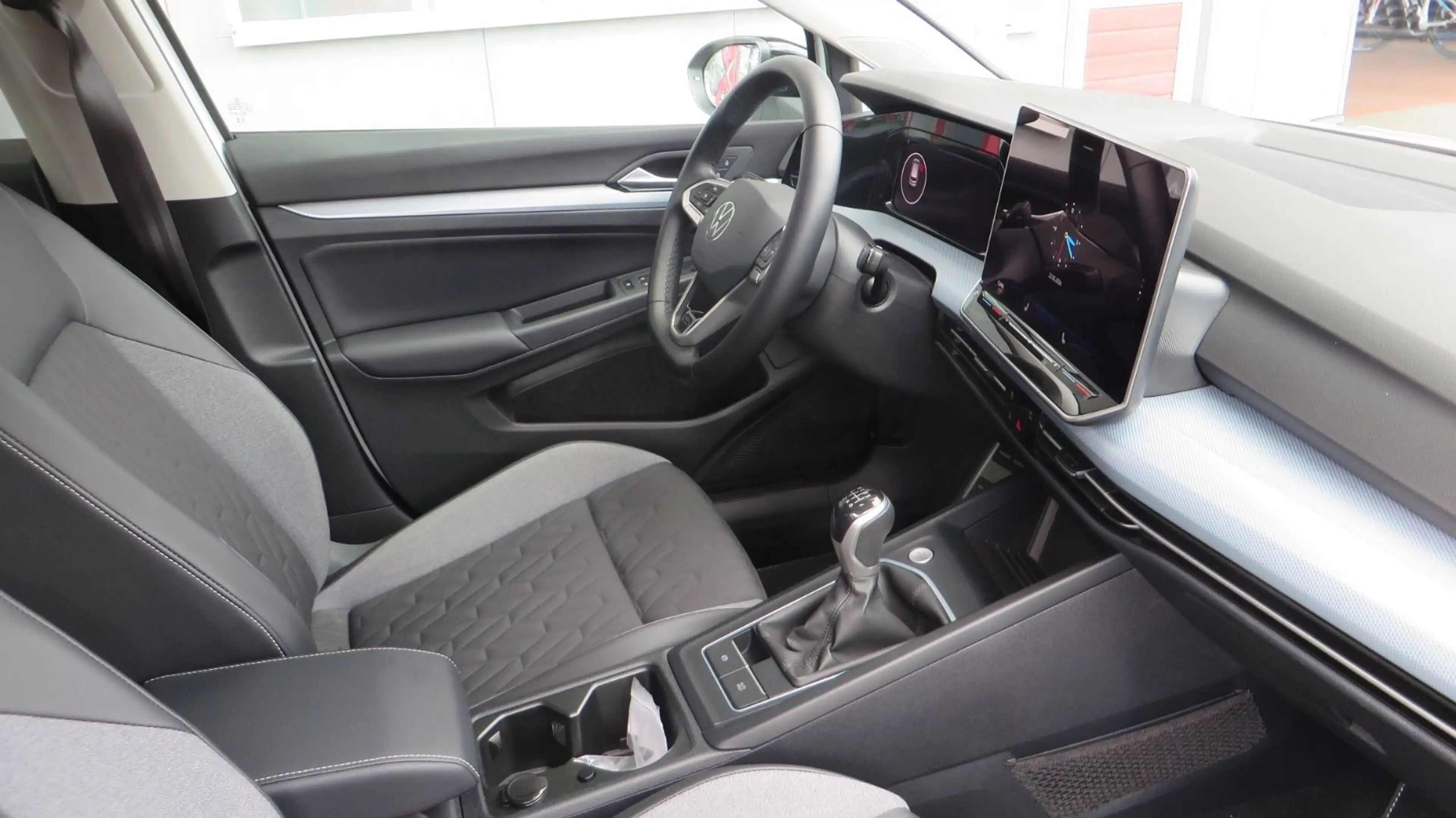 Volkswagen Golf VIII 1.5  Goal AHK Kamera perlmutt Matrix — photo 19