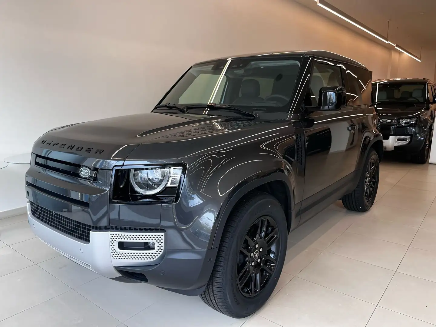 Land Rover Defender 90 3.0d 200cv S "LIM. ED. CITIFIELD" DISPONIBILE Grigio - 2