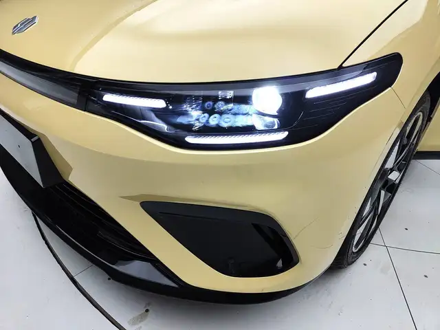 Leapmotor B05 view 11