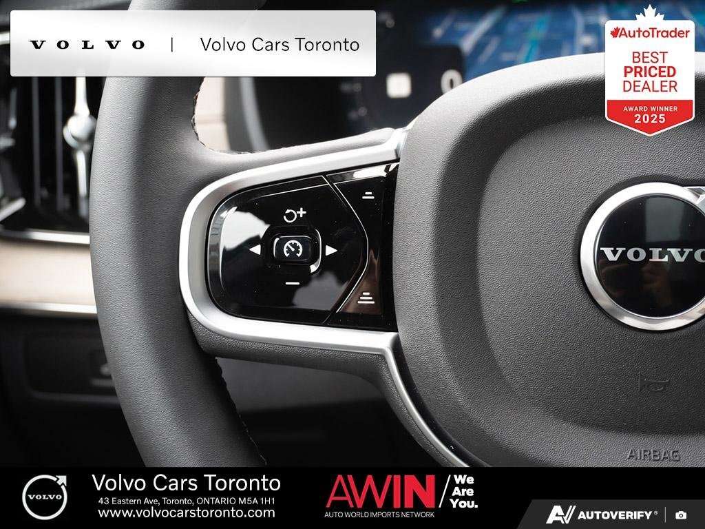 2026 Volvo XC90 B6 AWD ULTRA DARK | TRAILER HITCH | DEMO SALE thumb 16