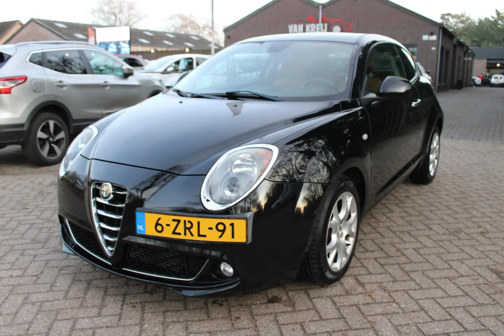 Alfa Romeo MiTo 0.9 TwinAir Distinctive, Leder, Navi, Clima, Pdc, Schwarz - 2