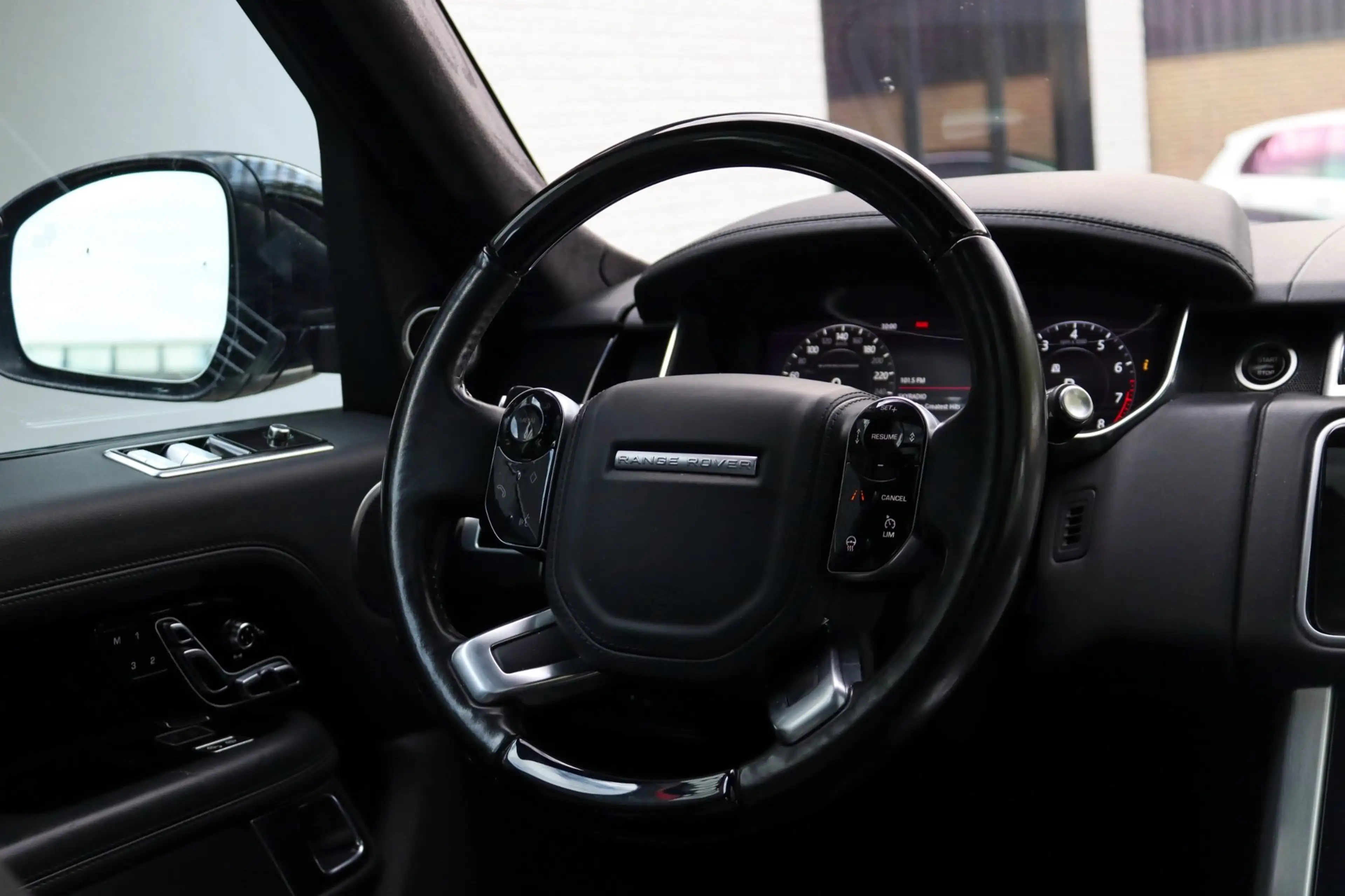 Land Rover Range Rover 5.0 V8 SC SVAutobiography Dynamic — photo 24