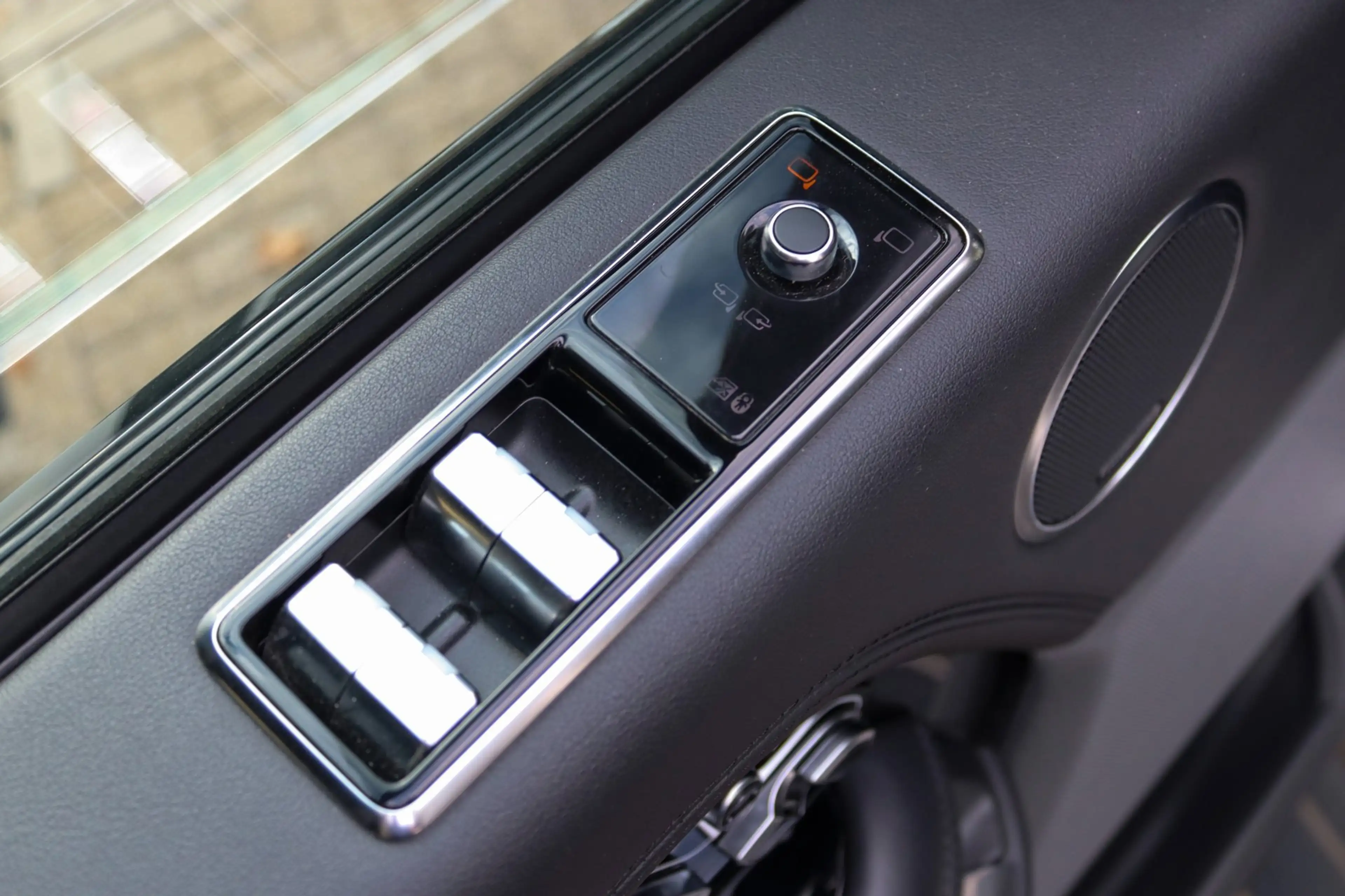 Land Rover Range Rover 5.0 V8 SC SVAutobiography Dynamic — photo 23