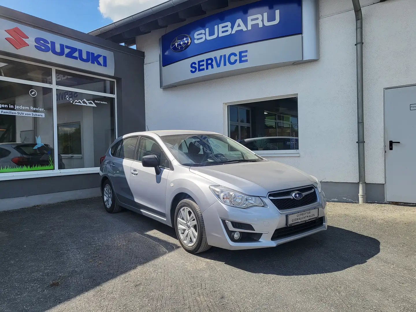 Subaru Impreza 2.0i Active mit Lederausstatung Stříbrná - 1