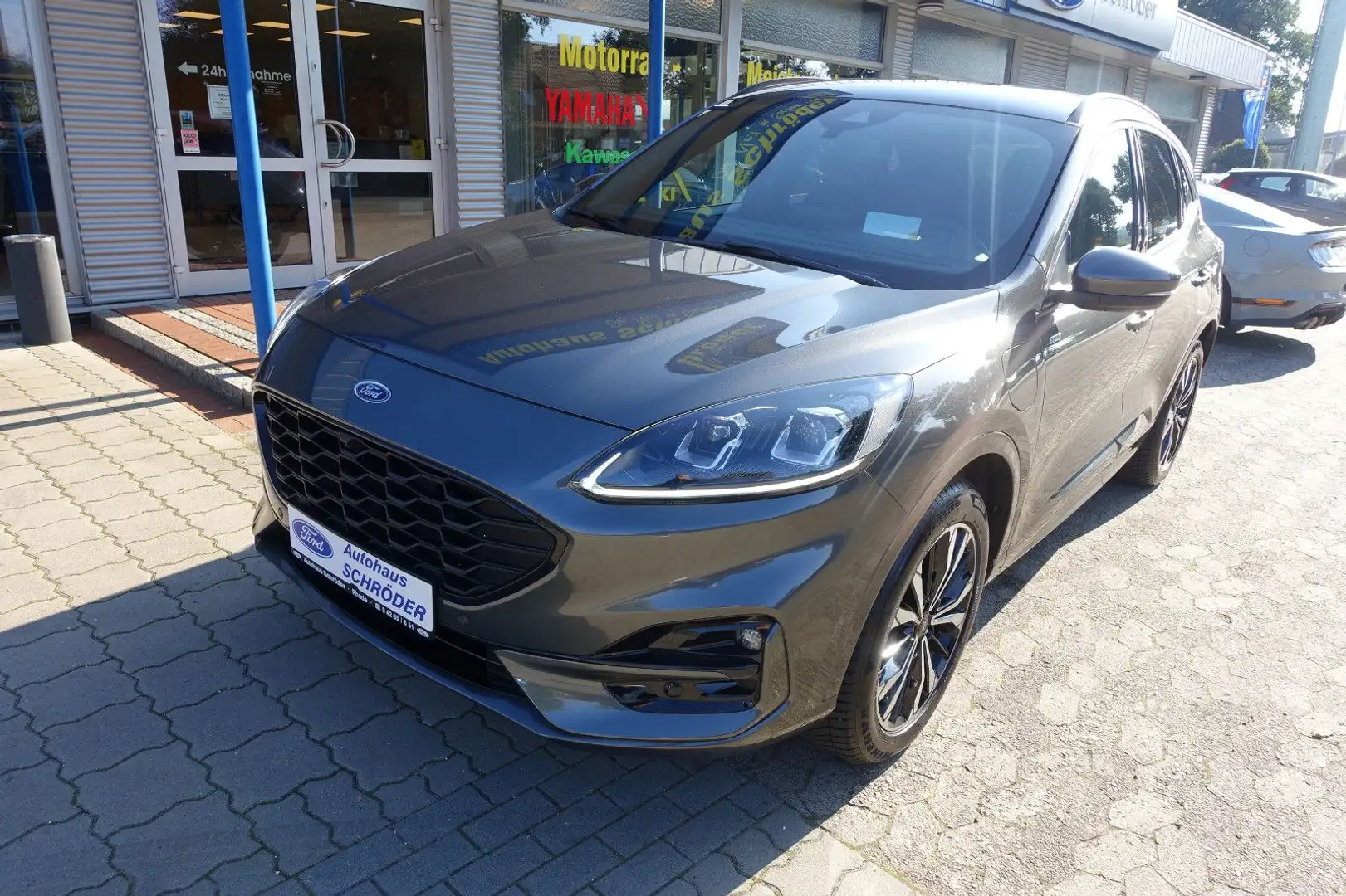 Ford Kuga Plug-In Hybrid ST-Line X Grau - 2