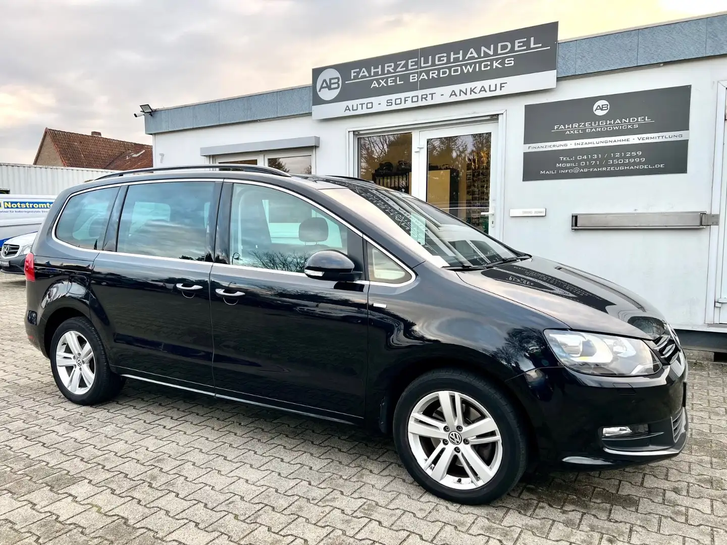 Volkswagen Sharan Match 2.0 TDI 4Motion / Xenon / AHK Schwarz - 1